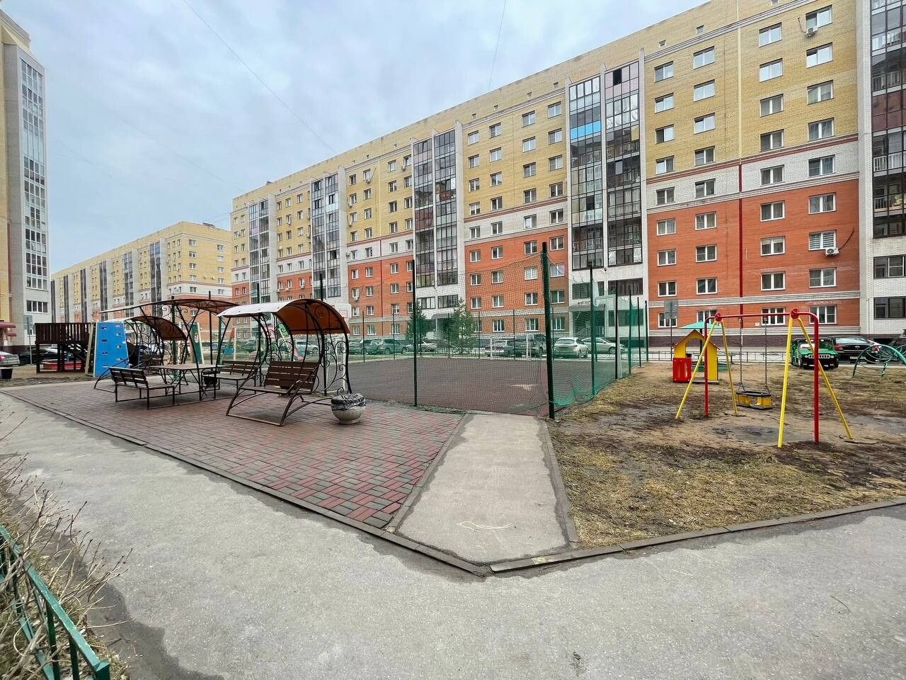 Купить квартиру на Крупском улица, 14к2 в Омске — 2 944 объявления по  продаже квартир на МирКвартир