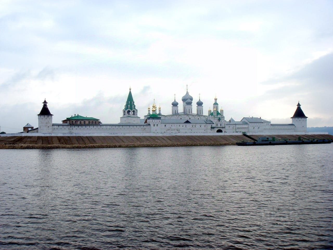 Купить дом в поселке Макарьево в Лысковском районе в Нижегородской области  — 11 объявлений о продаже загородных домов на МирКвартир с ценами и фото