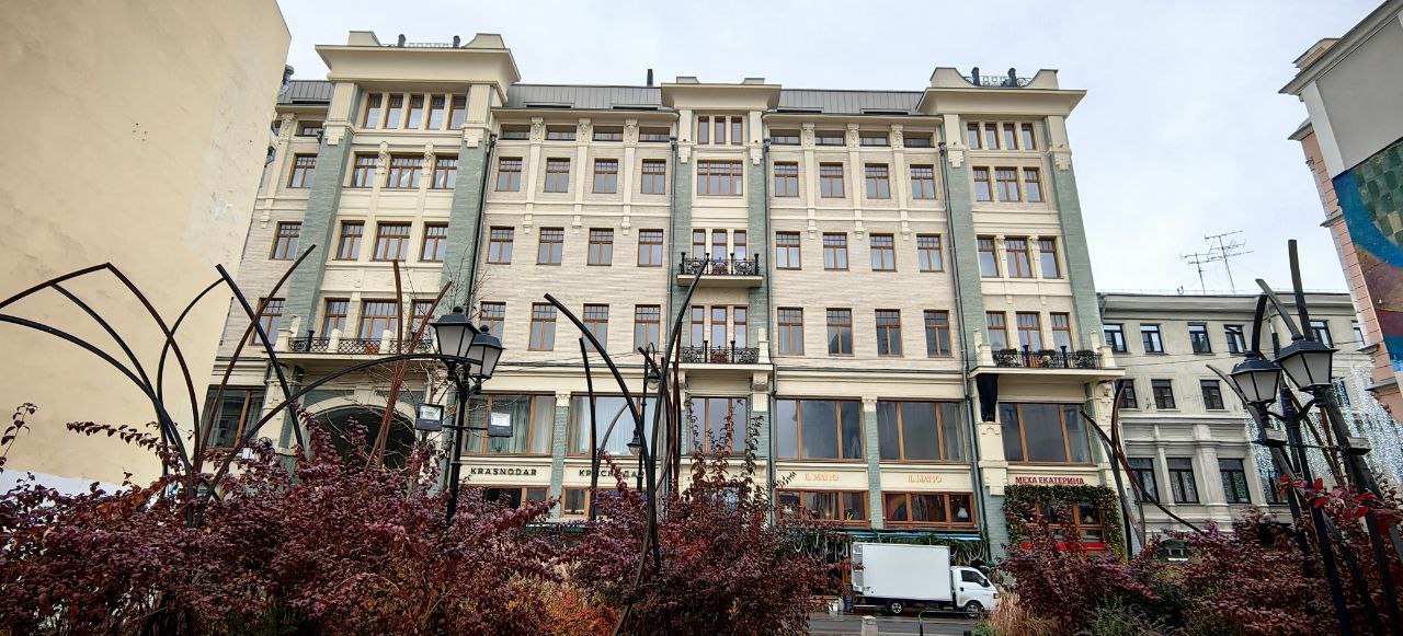Дом органично вписан в застройку старой московской улицы. Фото: Мир квартир