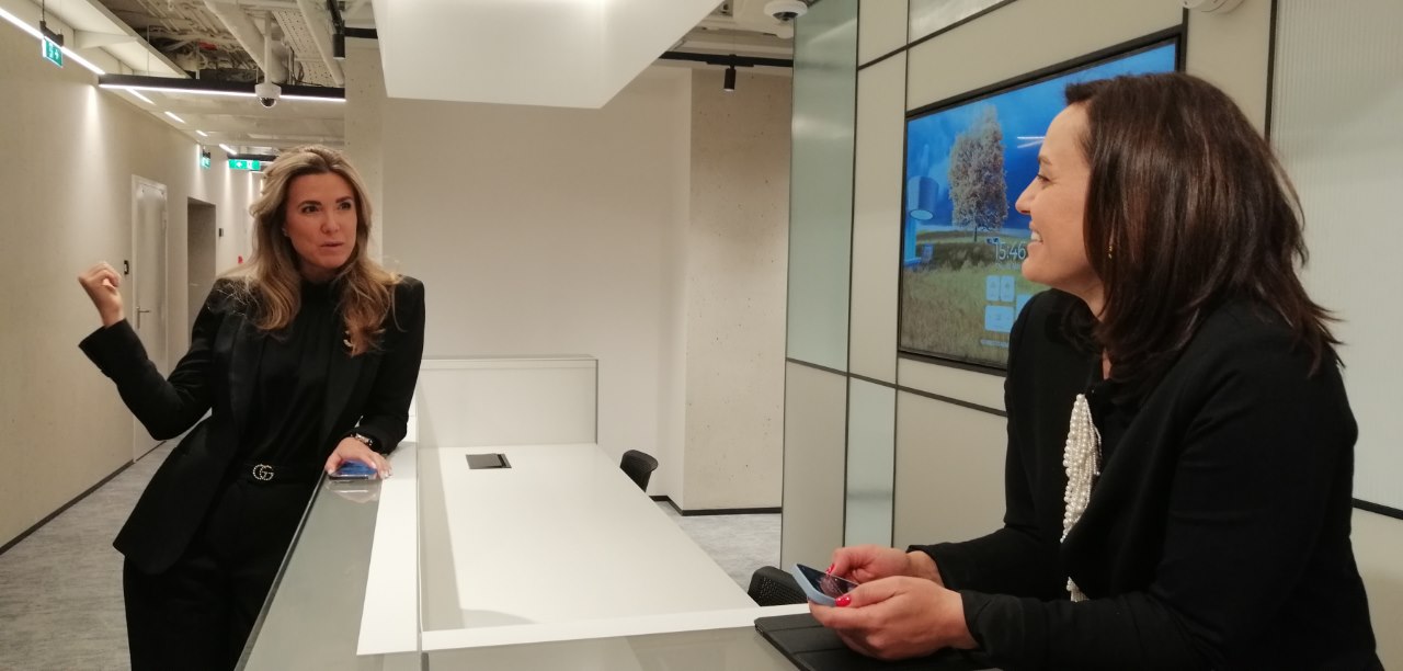 Вы не обязаны верить на слово юристу строительной компании, но выслушать его полезно. Фото: Мир Квартир